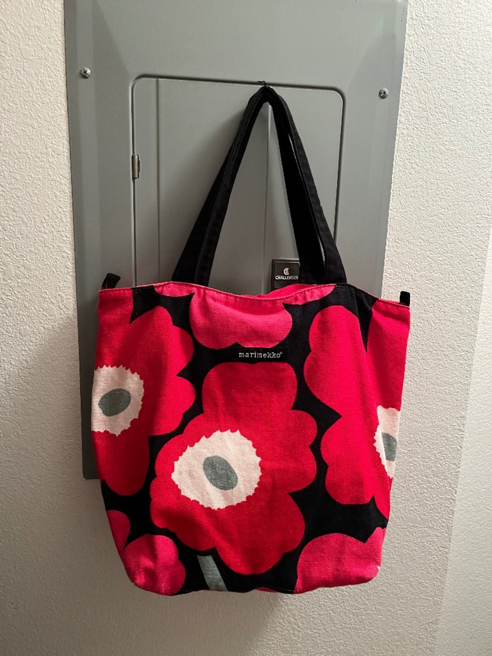 Marimekko Unikko Floral Canvas Tote (Avon breast cancer)